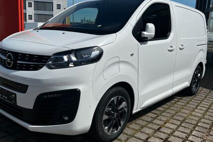 Opel Vivaro 22.500 km 17.700 € Northeim 37154