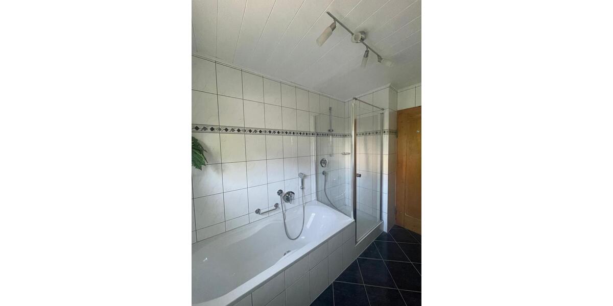 Erdgeschoßwohnung Reinheim - 3 Zimmer, 85 m&sup2;, 980&euro; | Angebot:26680423
