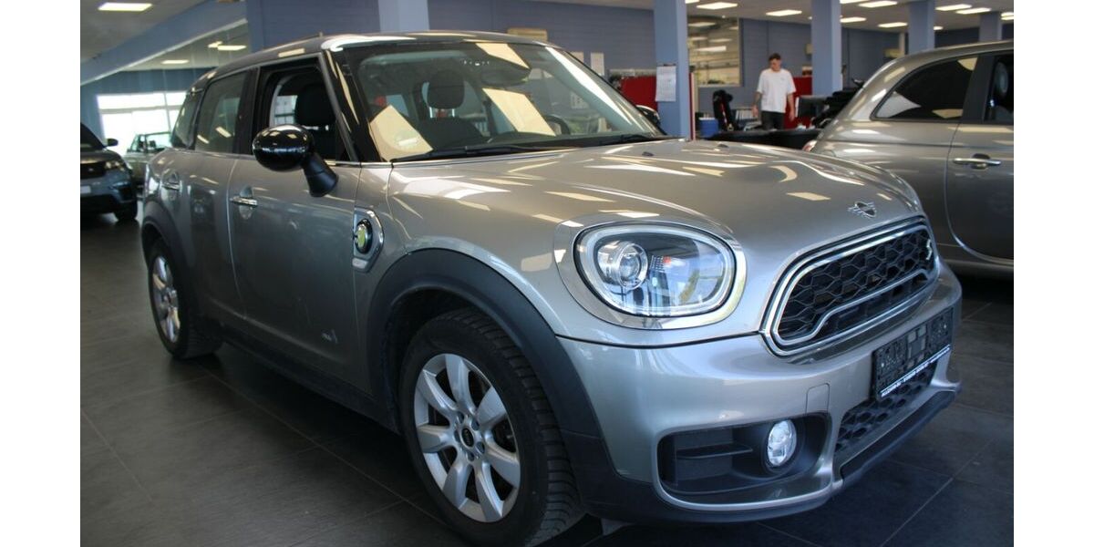 Mini Countryman SE (Cooper) 84.220 km 19.980 &euro; Euskirchen 53881