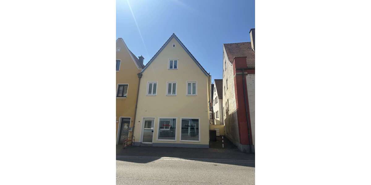 Haus zum Kaufen in Bayern - Donauwörth 790.000 € 253 m² 8 zimmer