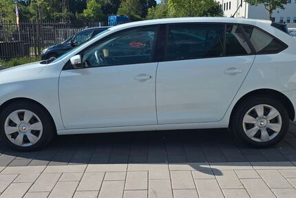 Skoda Rapid 259.000 km 5.690 &euro; Schrobenhausen 86529
