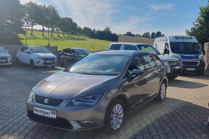 Seat Leon 77.855 km 11.990 &euro; Schneeberg 08289
