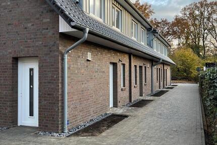 Neubau Erstbezug KfW 40+ Reihenhaushälften nach Vereinbarung 5 zimmer