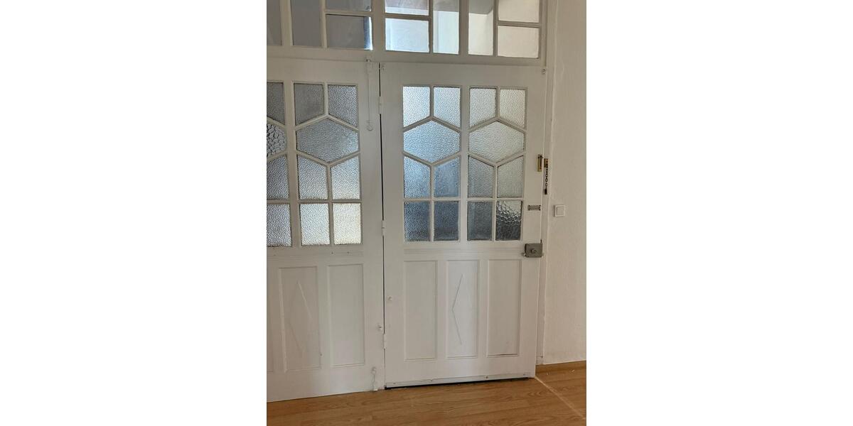 Etagenwohnung Saarbrücken St. Arnual - 1 Zimmer, 20 m&sup2;, 400&euro; | Angebot:24381174