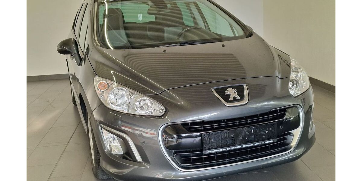 Peugeot 308 142.000 km 6.990 &euro; Elsterwerda 04910