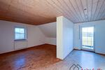 Dachgeschoßwohnung Neustadt an der Aisch - 3.5 Zimmer, 125 m&sup2;, 1.175&euro; | Angebot:25869150