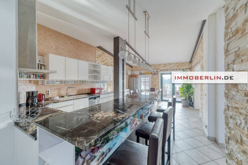 Einfamilienhaus Wustrow Canow - 8 Zimmer, 290 m&sup2;, 599.000&euro; | Angebot:26289633