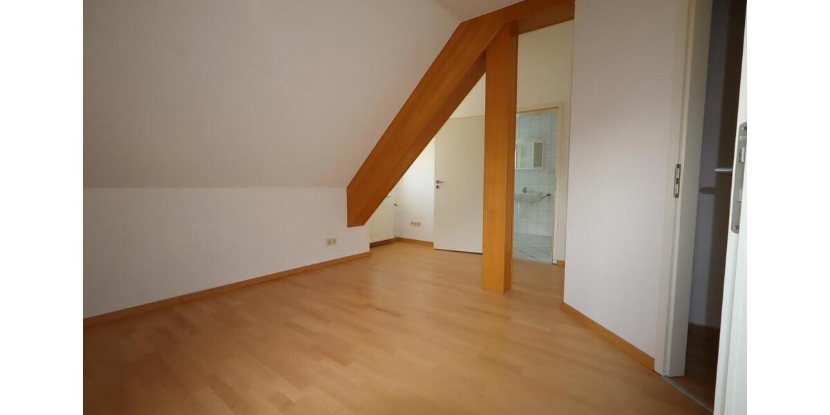 Maisonettenwohnung Büren - 4 Zimmer, 180 m&sup2;, 990&euro; | Angebot:25900426