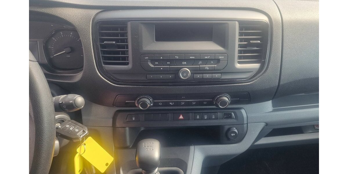 Opel Vivaro M 9 Sitzer Klima 90.000 km 26.998 &euro; Landau 76829