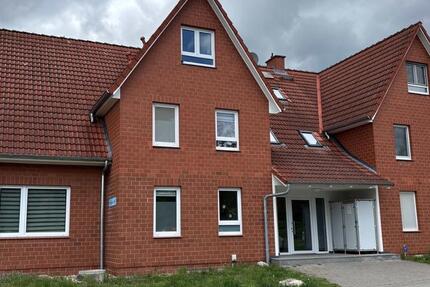 Wohnung Sassenburg - 3 Zimmer, 91 m&sup2;, 685&euro; | Angebot:25404001