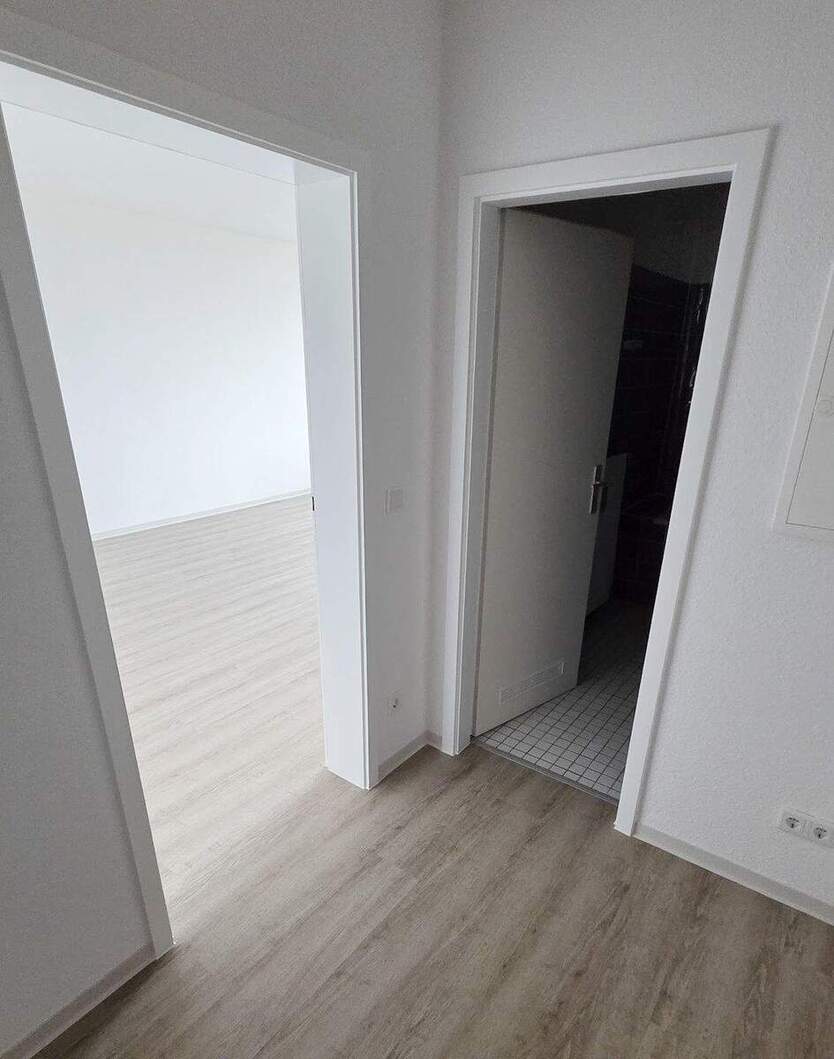 Modernes 1-Zimmer-Appartment mit Balkon und Blick ins Grüne, Wannenbad, separate Küche 1 zimmer