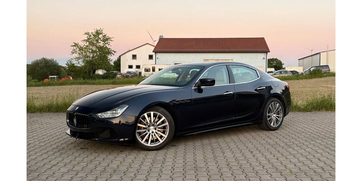 Maserati Ghibli 168.000 km 19.890 &euro; Deining 92364