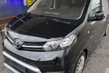 Toyota Proace (Verso) 237.769 km 18.624 € Bad Neustadt 97616