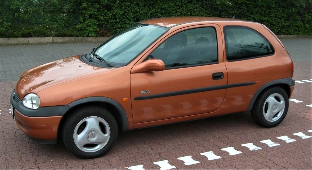 Opel Corsa 135.000 km 2.950 &euro; Schwelm 58332