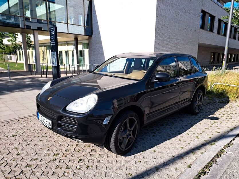 Porsche Cayenne 180.000 km 10.990 € München 81249