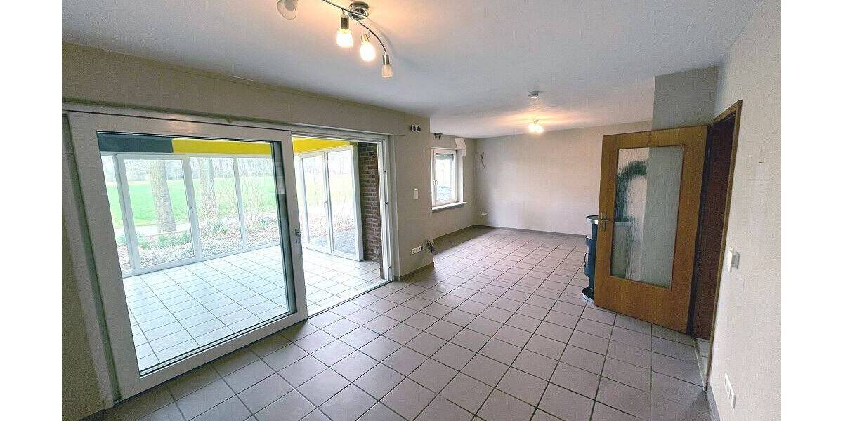 gepflegte Doppelhaushälfte mit großer Terrasse und schönem Garten - perfekt für eine größere Familie 7 zimmer