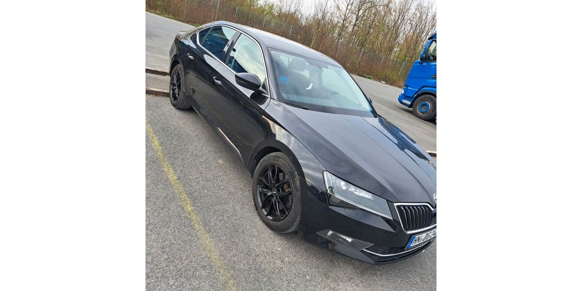 Skoda Superb 221.800 km 12.800 &euro; Neudenau 74861