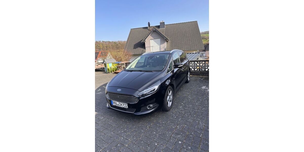 Ford S-Max 258.000 km 12.500 &euro; Dahlem 54636