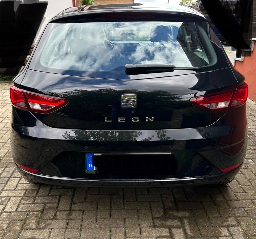 Seat Leon 72.700 km 12.500 € Clausthal-Zellerfeld 38678