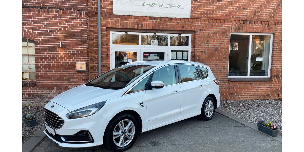 Ford S-Max 97.926 km 22.505 &euro; Haar 19273