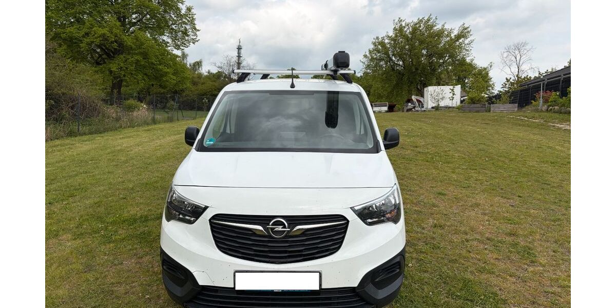 Opel Combo 81.605 km 11.900 &euro; Feldberger Seenlandschaft 17258