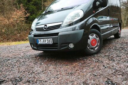 Opel Vivaro 236.000 km 9.950 &euro; Bobenheim-Roxheim 67240