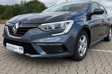 Renault Megane 33.376 km 9.799 &euro; korbach 34497
