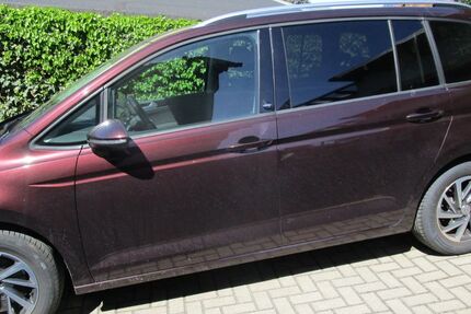 VW Touran 101.096 km 15.100 &euro; Gauernitz 01665