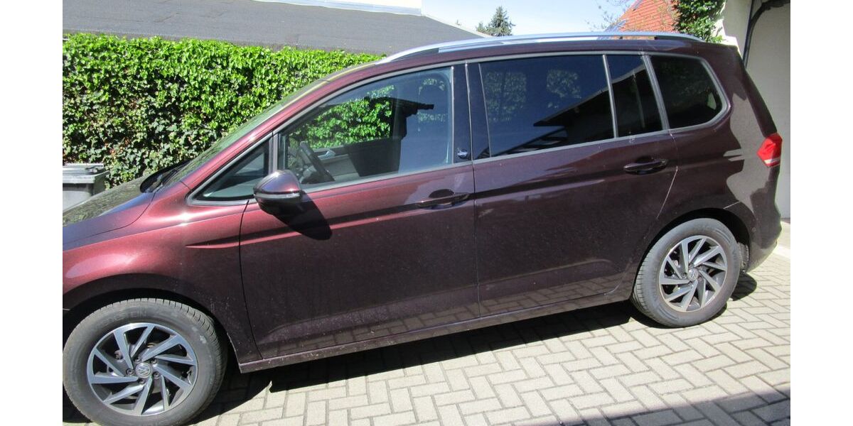 VW Touran 101.096 km 15.100 &euro; Gauernitz 01665
