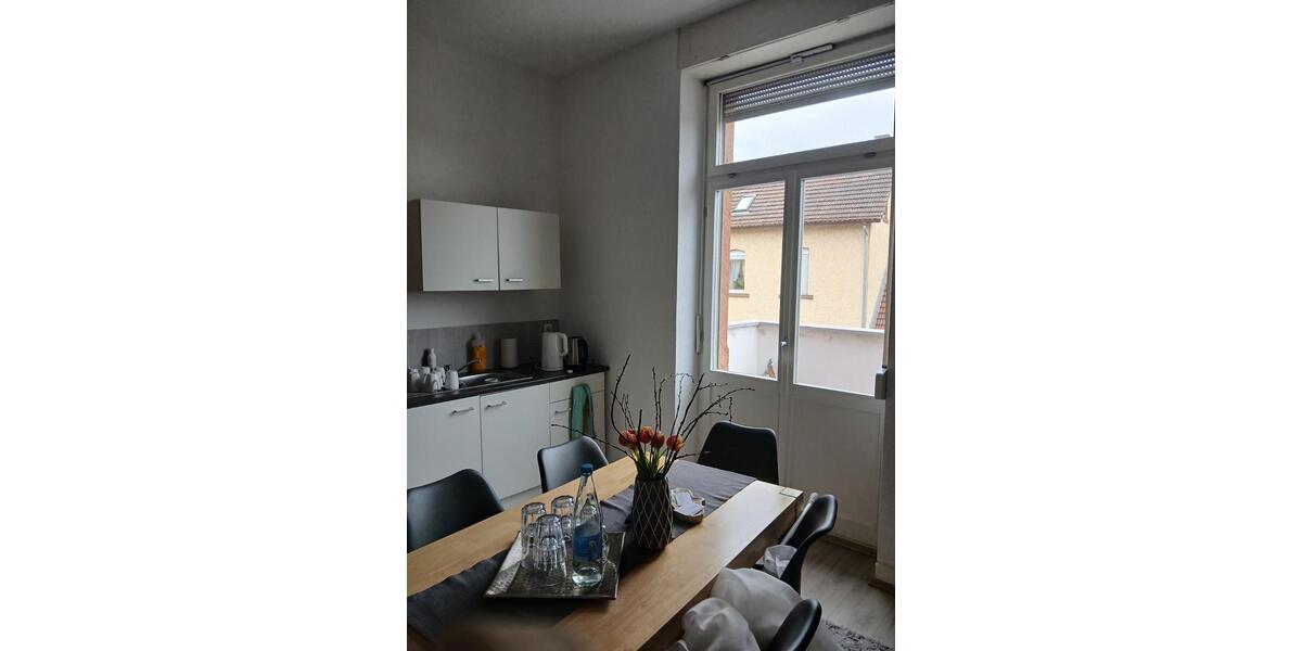 Etagenwohnung Büdingen - 5 Zimmer, 150 m&sup2;, 1.250&euro; | Angebot:25282079