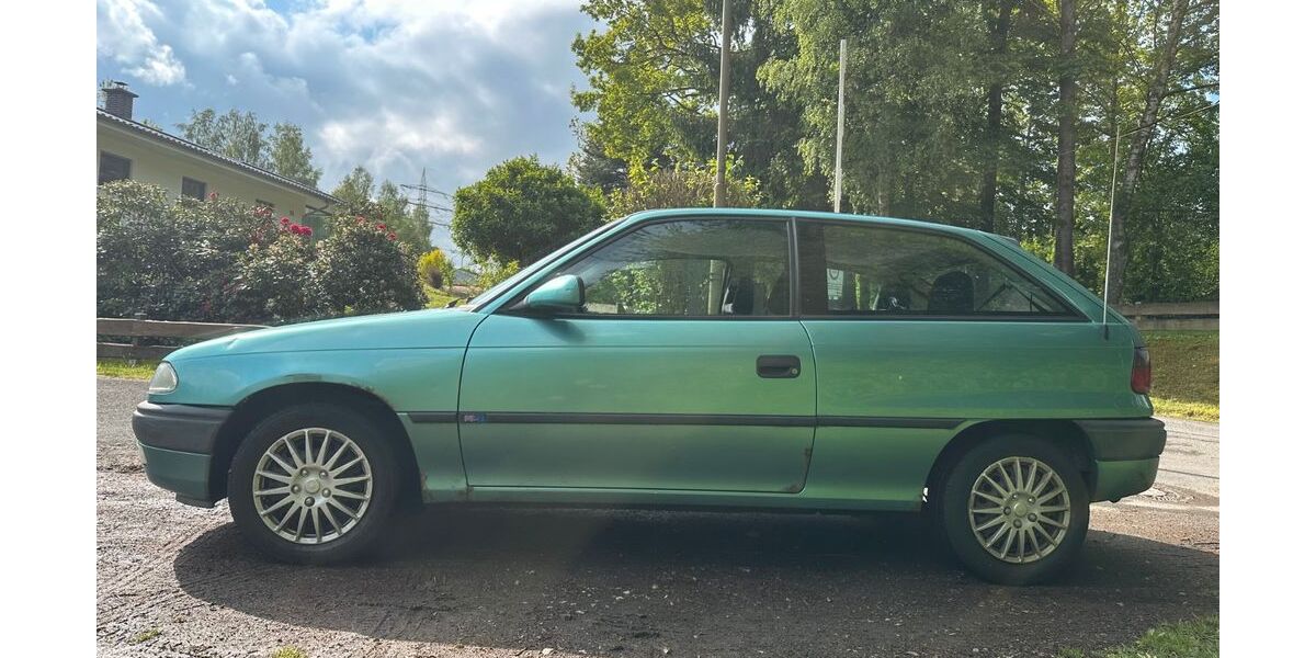 Opel Astra 182.200 km 990 &euro; Kreuztal 57223