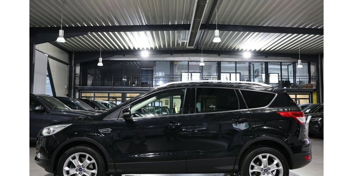 Ford Kuga 2.0 TDCI 4x4 TITANIUM / LEDER / NAVI+ 90.000 km 13.444 &euro; Hamm 59077
