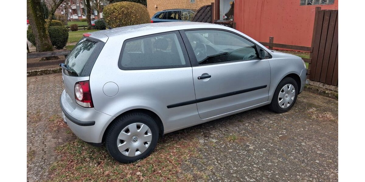 VW Polo 141.850 km 1.999 &euro; Neumünster 24536