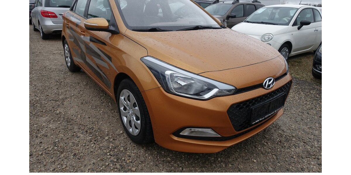 Hyundai i20 Classic Klima ZV-FB Ganzjahresreifen 138.100 km 6.950 &euro; Neumarkt/OPf 92318