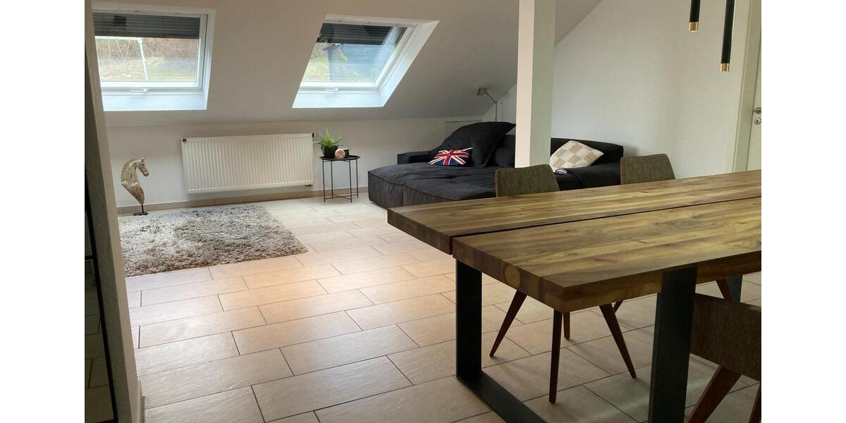 Dachgeschoßwohnung Gründau - 3 Zimmer, 98 m&sup2;, 980&euro; | Angebot:25449493