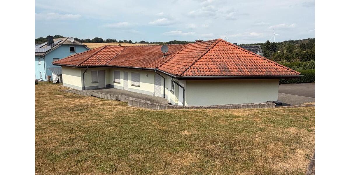 Bungalow Berschweiler bei Baumholder - 7 Zimmer, 148 m&sup2;, 329.000&euro; | Angebot:27146237