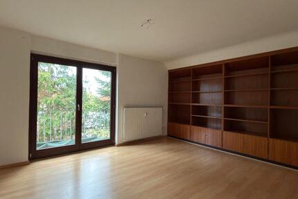 Helle 4-Zimmer Wohnung mit neuer Küche und Balkon zimmer