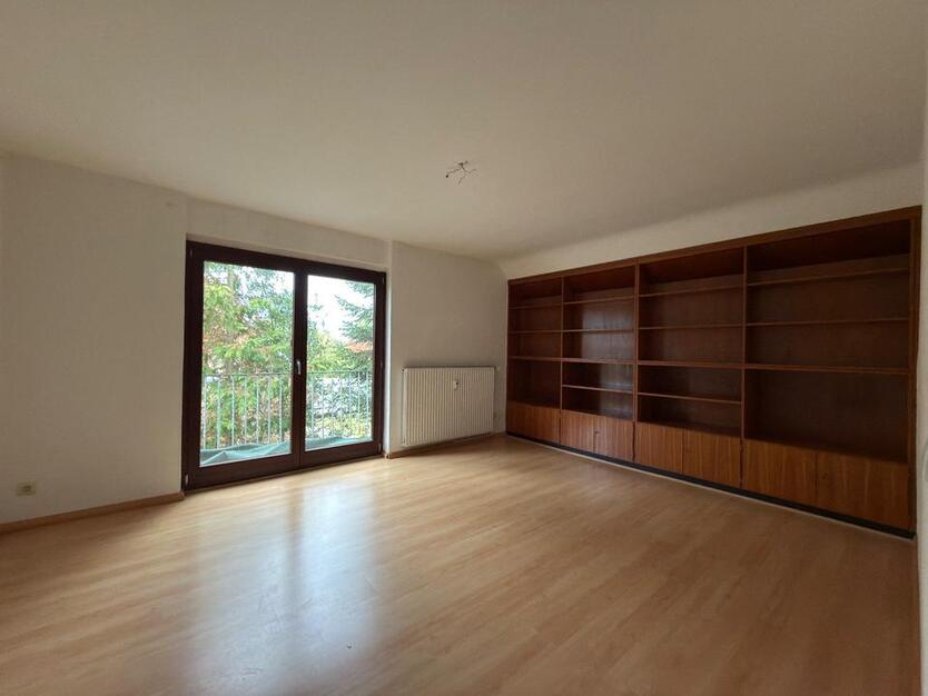 Helle 4-Zimmer Wohnung mit neuer Küche und Balkon zimmer