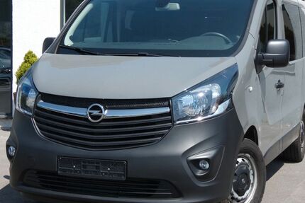 Opel Vivaro 165.107 km 16.670 € Bochum 44807