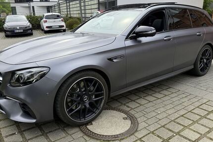 Mercedes E 63 AMG