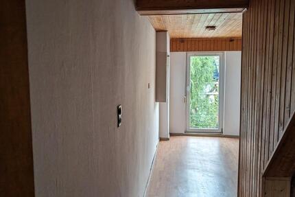 Wohnung Dassel - 3.5 Zimmer, 145 m&sup2;, 900&euro; | Angebot:25416307