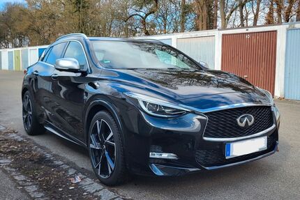 INFINITI Q30 59.600 km 16.500 &euro; Nürnberg 90475