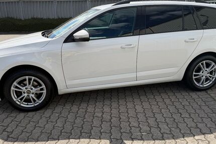 Skoda Octavia 250.000 km 7.850 &euro; Kiel 24113