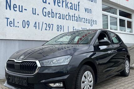 Skoda Fabia 54.706 km 14.990 &euro; Regensburg 93057