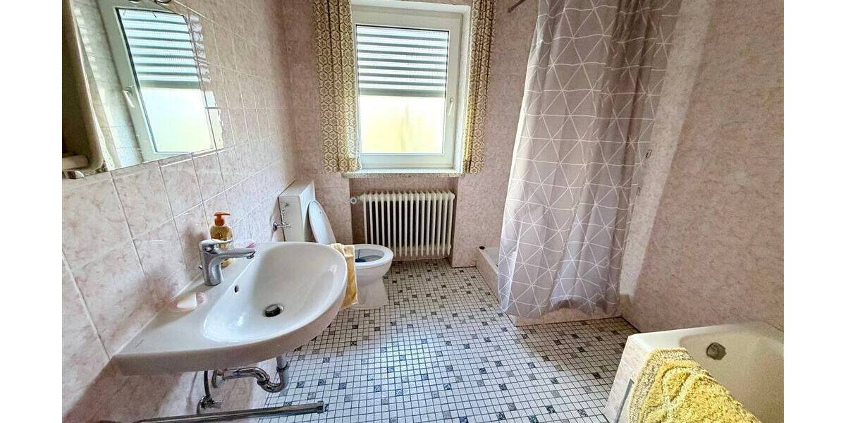 Mehrfamilienhaus, Wohnhaus Coburg Bertelsdorf - 8 Zimmer, 255 m&sup2;, 348.000&euro; | Angebot:26732914