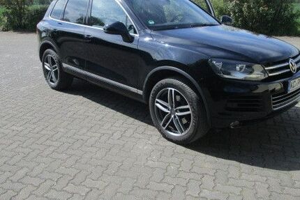 VW Touareg 255.000 km 11.300 € Weißenbrunn 96369