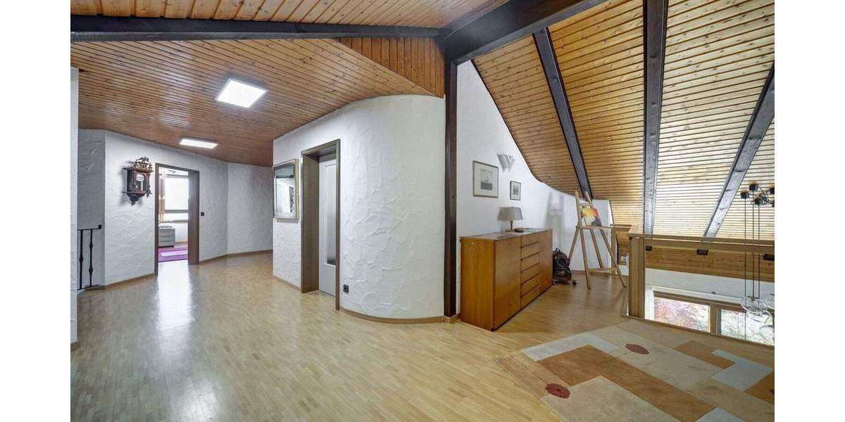 Einfamilienhaus Tengen - 8 Zimmer, 231 m&sup2;, 595.000&euro; | Angebot:25690110