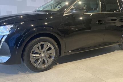 Peugeot 208 16.861 km 19.990 € Augsburg 86179