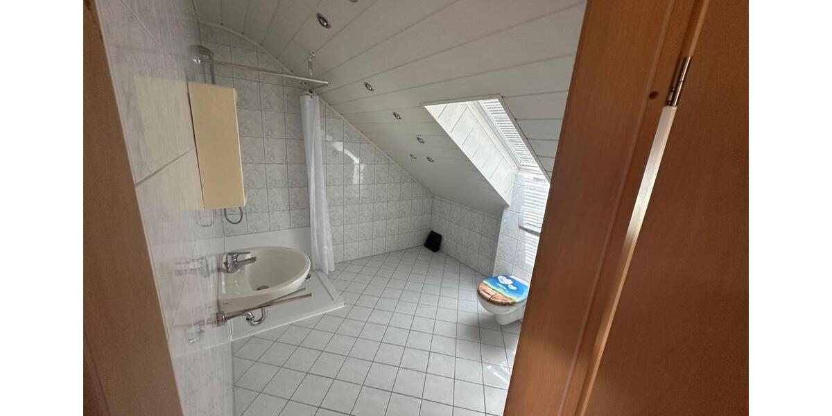 Reihenhaus Dillingen an der Donau - 6 Zimmer, 145 m&sup2;, 465.000&euro; | Angebot:26759968