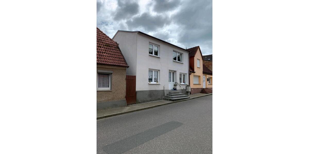 Reihenhaus Bad Sülze - 8 Zimmer, 118 m&sup2;, 115.000&euro; | Angebot:27024825